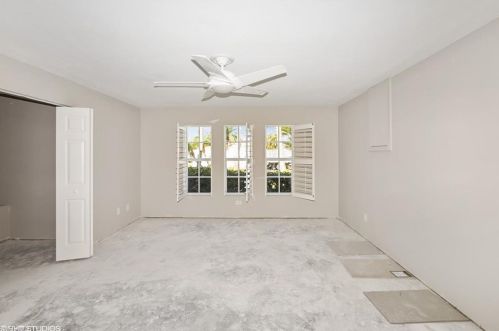 446 Bayside Ave, Naples FL 34108-2314 exterior