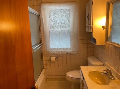 7714 35 Ave, Kenosha WI 53142-3940 exterior