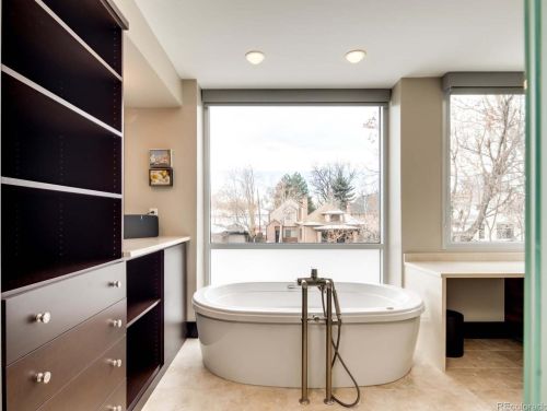 514 Cook St, Denver CO 80205-3735 exterior