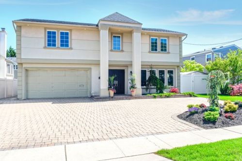 2630 Ricky St, North Bellmore, NY 11710-5228