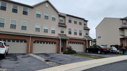 6414 Creekbend Dr, Navy Sup Dpt PA  17050-4003 exterior