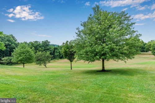 644 Southridge Dr, Navy Sup Dpt PA  17055-6025 exterior