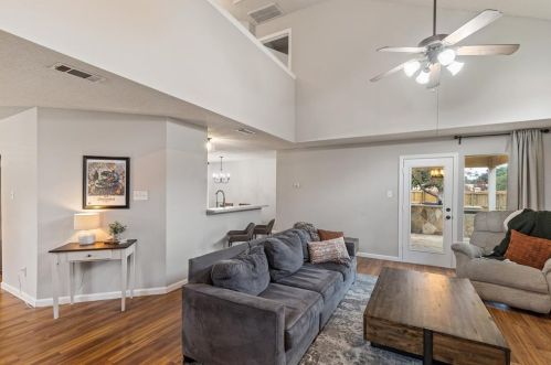 3940 Granby Ln, Lewisville, TX 75028-8863