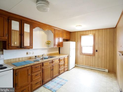 326 Liberty St, Charles Town WV  25414-1828 exterior