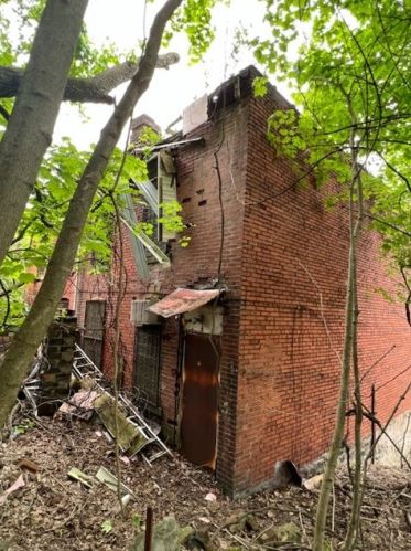 559 Herron Ave, Pittsburgh, PA 15219-4641