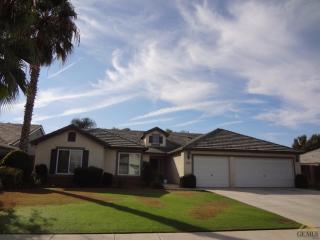 11413 Montague Ave, Bakersfield, CA 93312-6434