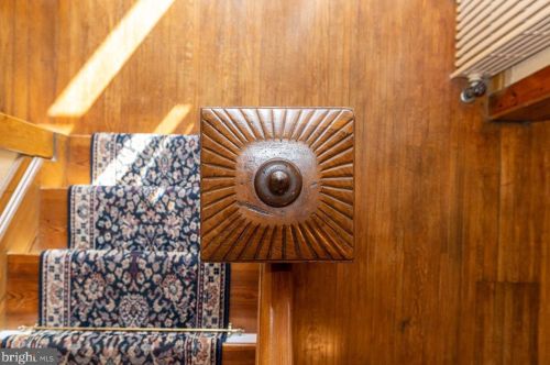 102 High St, Edinburg VA  22824-3084 exterior