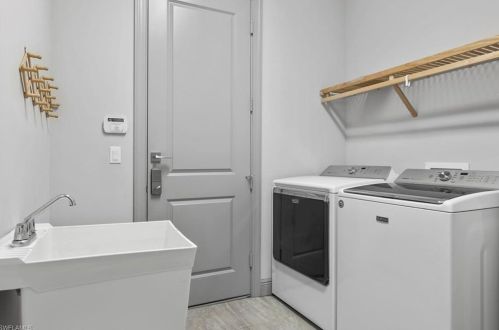 3120 68 St, Naples FL 34105-7225 exterior