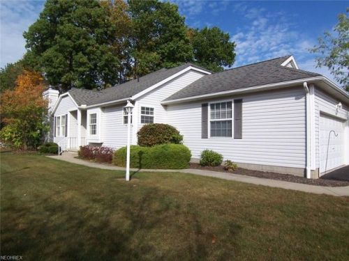 3807 Woodbury Oval, Cuyahoga Falls, OH 44224-5473