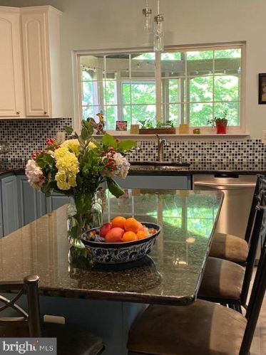 500 Rosemary Ln, Purcellville VA  20132-3274 exterior