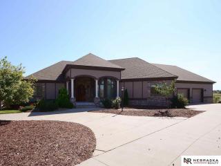 10260 230th Cir, Gretna, NE 68028-4350
