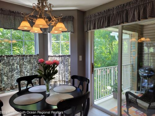 433 Mowat Cir, Trenton NJ  08690-3220 exterior