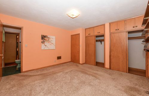 1426 Homestead Trl, Thiensville WI  53092-3217 exterior