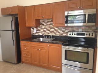 3442 25th Ter, Miami FL  33133-2024 exterior