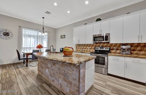 5019 Paradise Ln, Glendale AZ  85306-2655 exterior