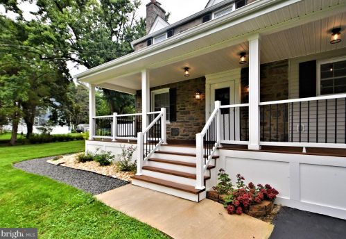 942 Valley Rd, Blue Bell PA  19422-1922 exterior