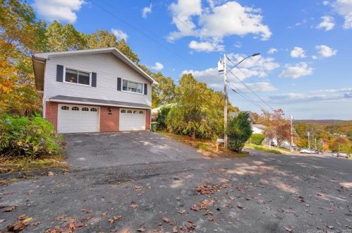112 Cushman St, Waterbury, CT 06704-2825