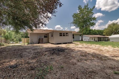 11625 129th Ln, Ocklawaha FL  32179-5096 exterior