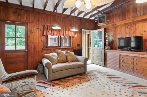 2017 Bethel Rd, Lansdale PA 19446-6054 exterior