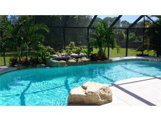 720 Suffolk Cir, Nokomis, FL 34275-1638