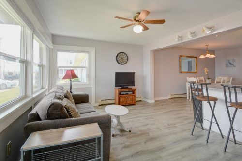 615 Ocean Blvd, Hampton, NH 03842-3694