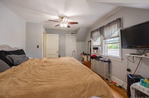 106 Country Club Rd, Waterbury CT  06762-3113 exterior