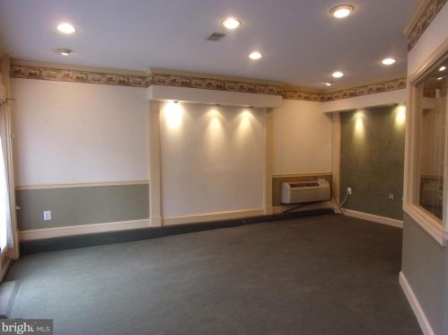 893 Ashburn Way, Auburn NJ  08085-4020 exterior