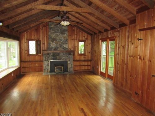 387 Springbrook Trl, Sparta, NJ 07871-1222