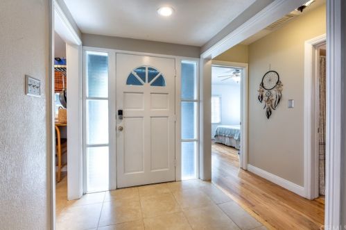 2845 Iroquois Ave, Long Beach CA  90815-1509 exterior