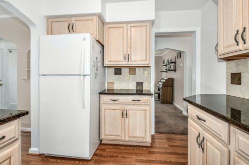 138 Wilton St, New Hyde Park NY  11040-3832 exterior