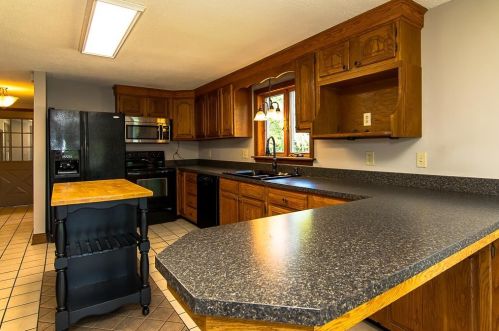 56 Bryant Rd, Belmont NH  03220-3626 exterior