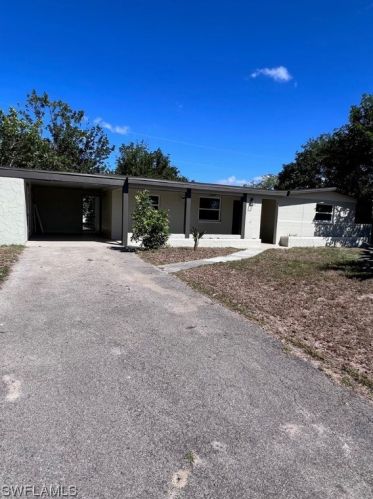 501 Penn Rd, Lehigh Acres, FL 33936-6256