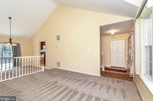 142 Split Rock Rd, Browns Mills NJ  08015-6542 exterior