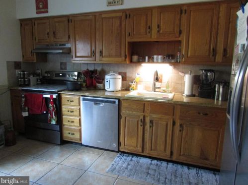 68 Pennypacker Dr, Collegeville PA  19473-1048 exterior