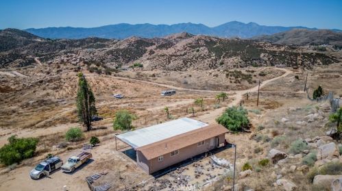 25050 El Toro Rd, Perris CA  92570-9156 exterior