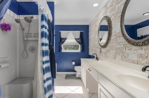 770 Logan Blvd, Naples FL 34116-3909 exterior