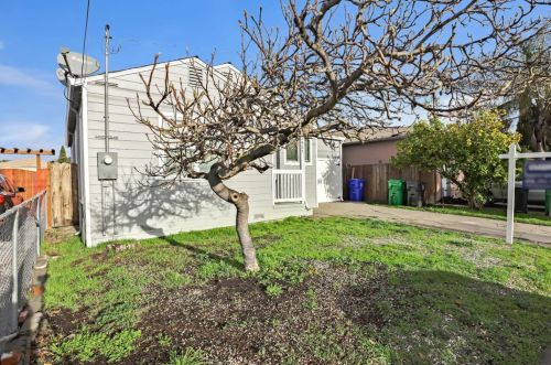 1437 153rd Ave, San Leandro, CA 94578-1917