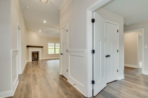 1211 Bubbling Springs Dr, Graniteville SC  29829 exterior