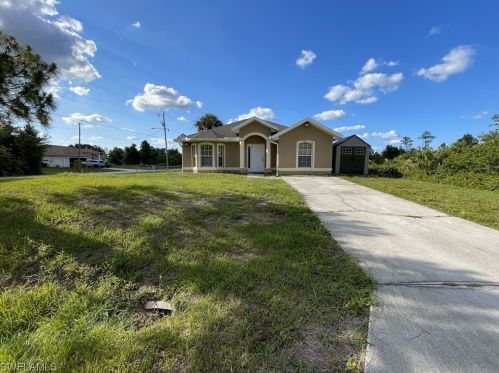2801 9th St, Lehigh Acres, FL 33976-3141