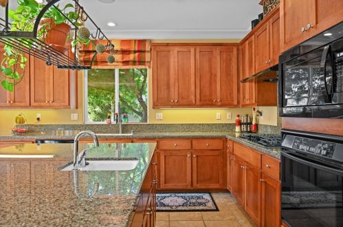 4021 Calistoga Ct, Modesto CA  95356-8987 exterior