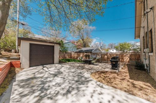 2003 68, Milwaukee WI 53213-1903 exterior