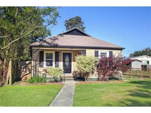28 Chalmette Cir, Chalmette, LA 70043-4607