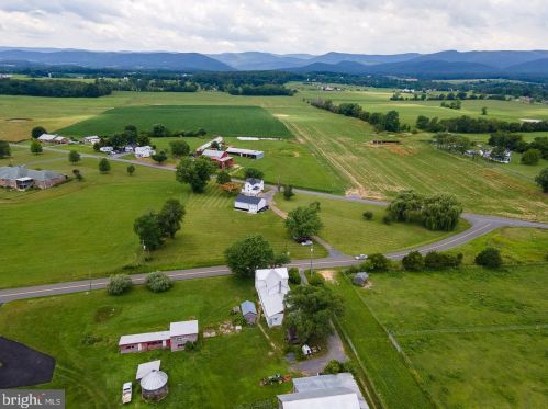 1654 Readus Rd, Edinburg VA  22824-2935 exterior