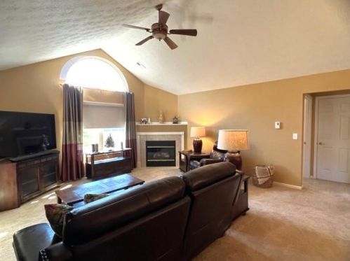 9088 Timberbrook Ln, Florence, KY 41042-8077
