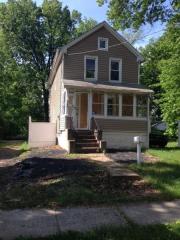 146 7th Ave, Roselle, NJ 07203-1940