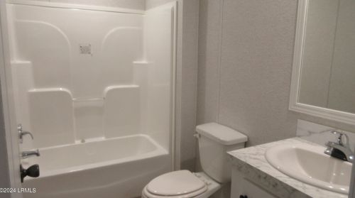 1614 Columbia Dr, Beaufort SC 29906-9725 exterior