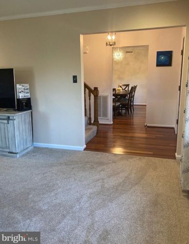 303 Orchard Cir, Hamilton VA  20158-9700 exterior