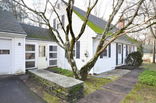 11 Hiram Ln, Bloomfield, CT 06002-1224
