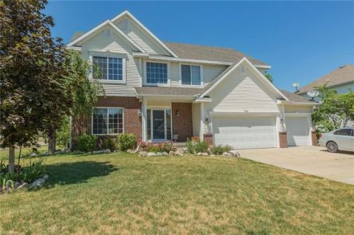 15445 Ridgemont Dr, Des Moines IA  50323-2484 exterior