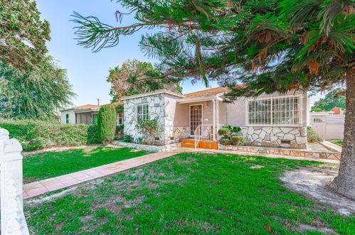 4715 Carlin Ave, Lynwood, CA 90262-5419